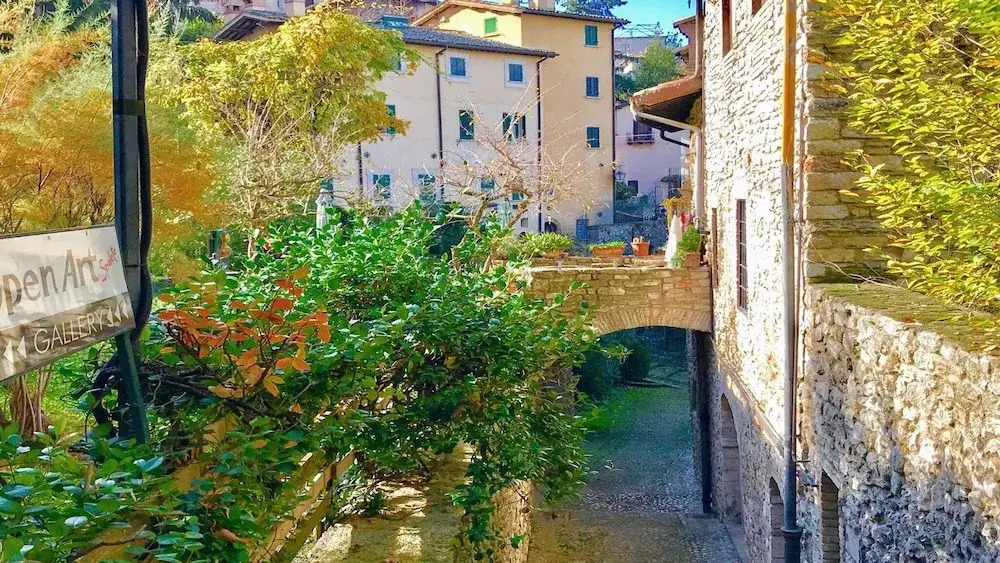 Spoleto Antiquity Car Unnecessary Rome 1 Hour