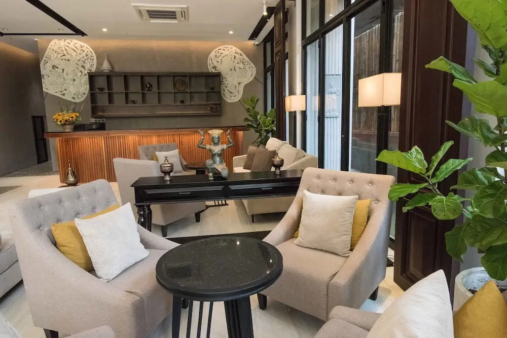 GLOW PARK HOTEL Grand Royal Palace