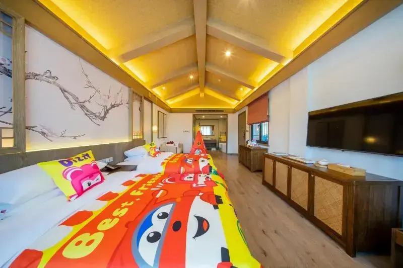 Blossom Hill Yuejingzhuang Hotel