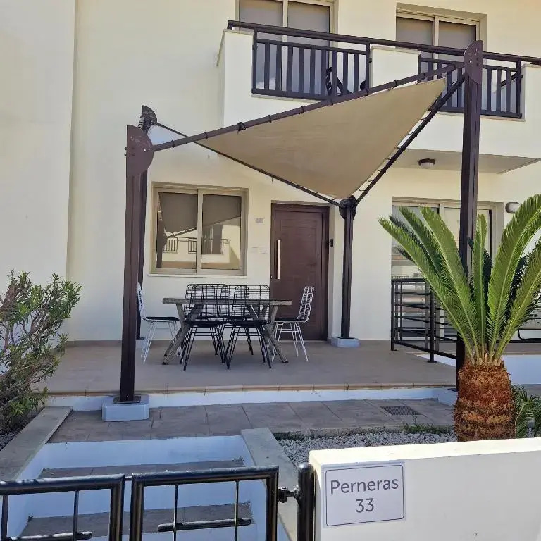 PERNERA 33 Beach House