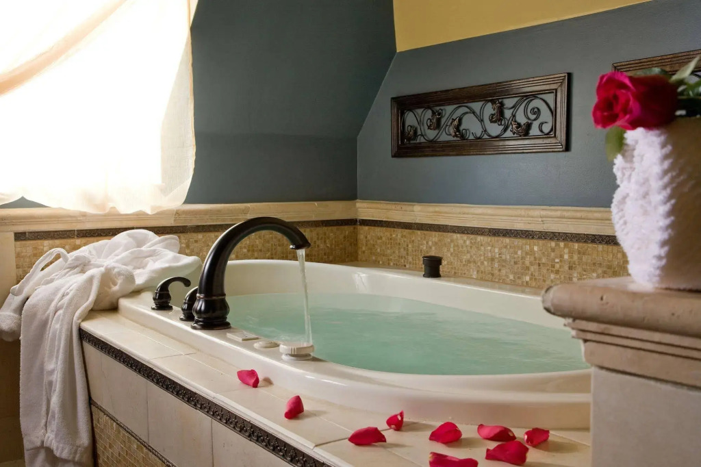 The Kalamazoo House Downtown Hotel and Suites