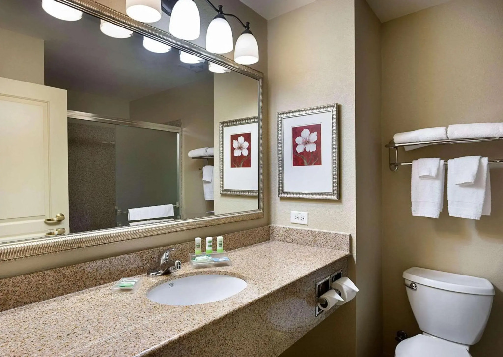 Comfort Inn & Suites Concord - Kannapolis