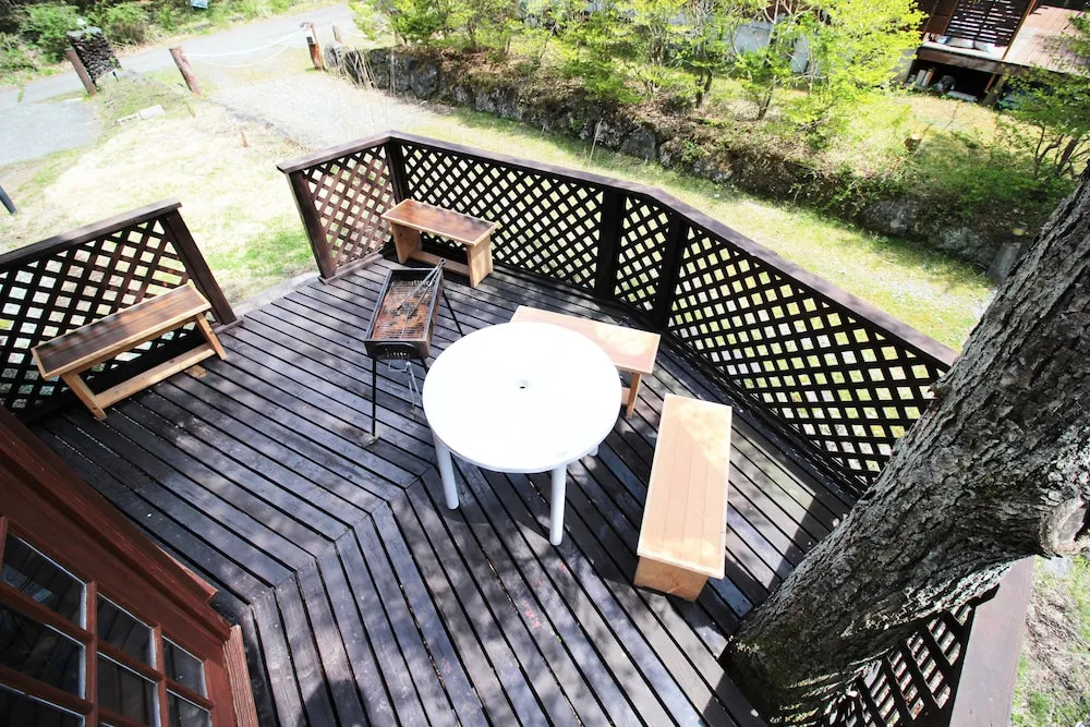 Yamanaka-lake log house HS2