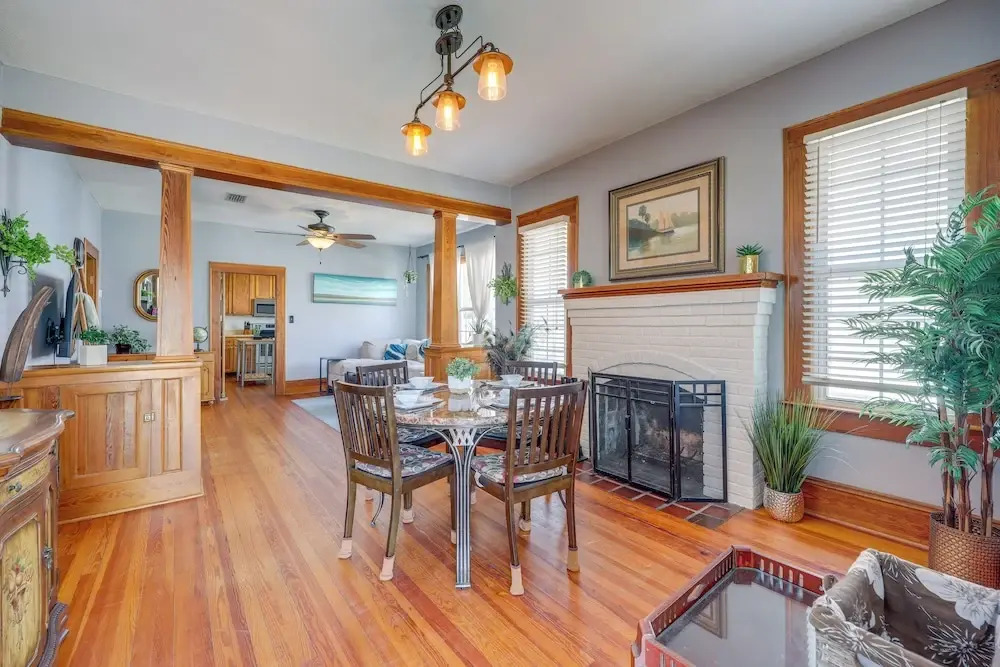 Beautiful Jacksonville Home: Walkable Location