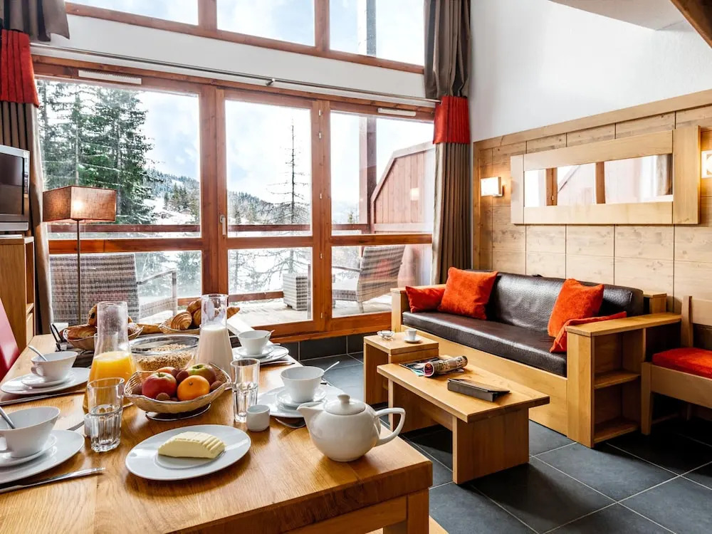 Scenic Alps Apartment Stay