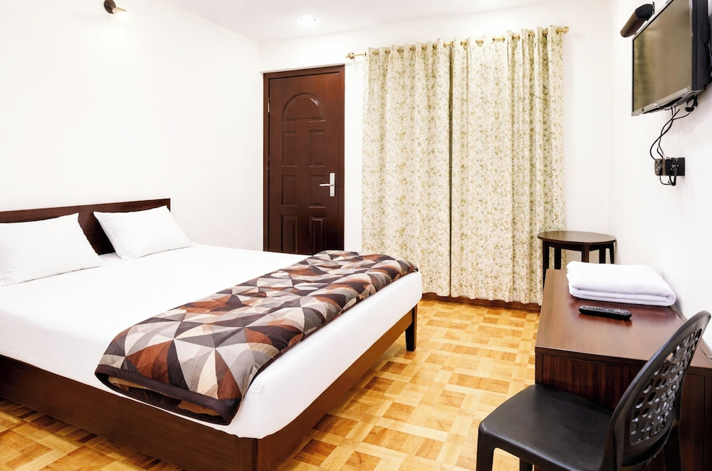 Hotel Kaafal Homestay Mussoorie