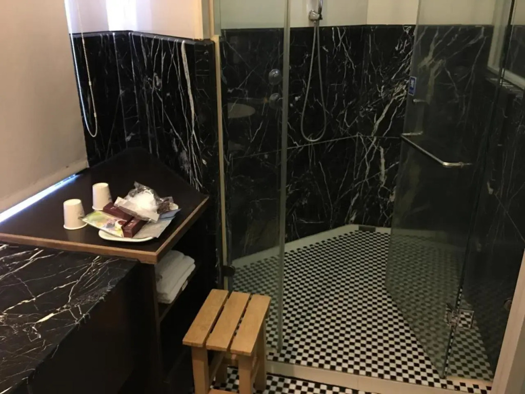 Jing Hwa Motel