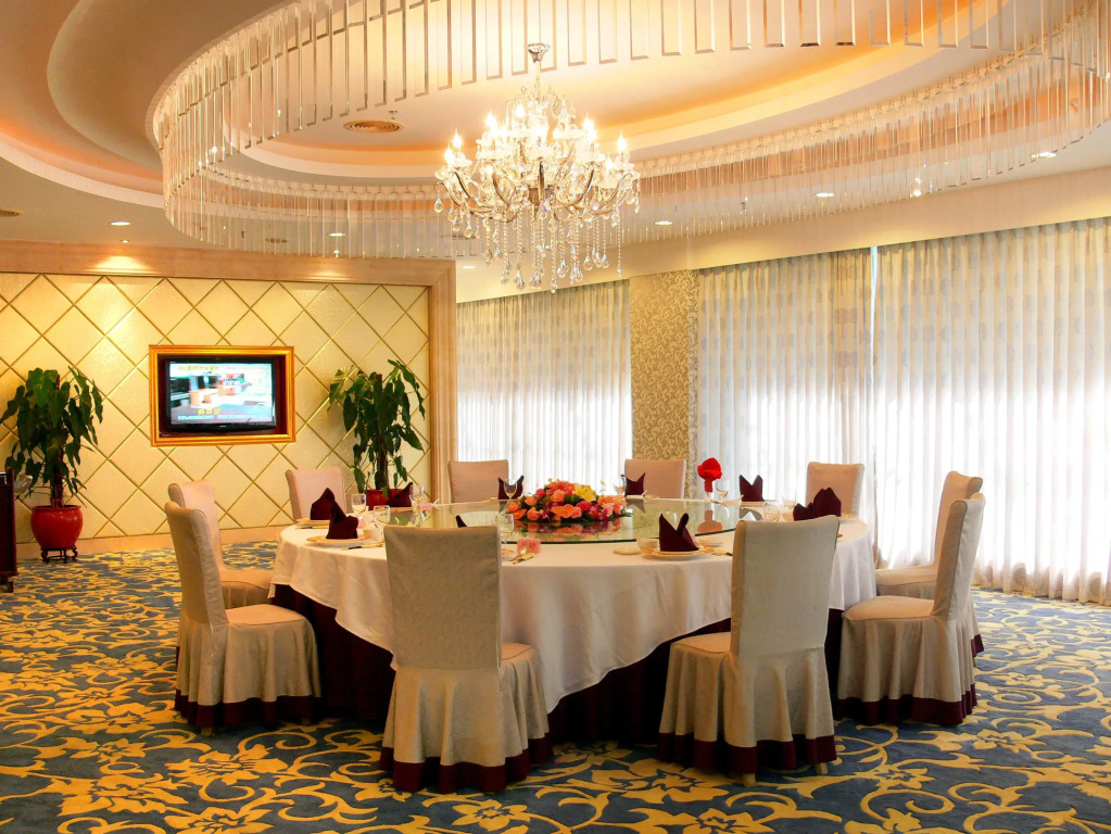 Holiday Inn Triumphal