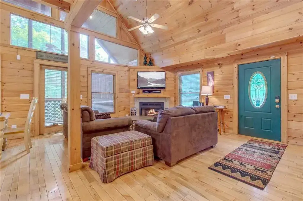 Gentle Bens Den 4 Bedroom Home