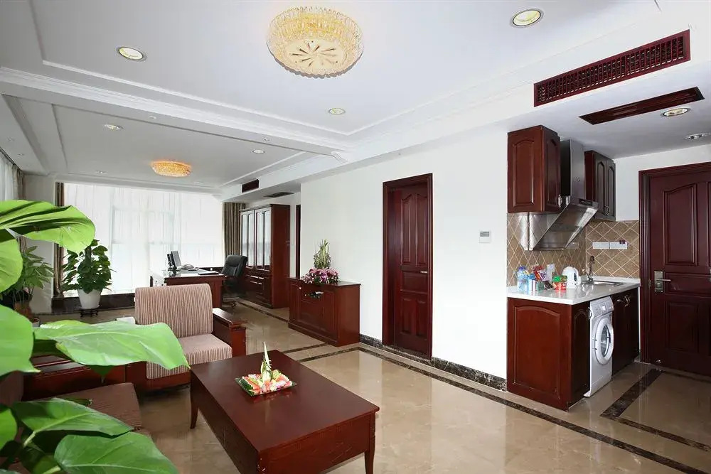 Hangzhou Westlake Golden Plaza Hotel