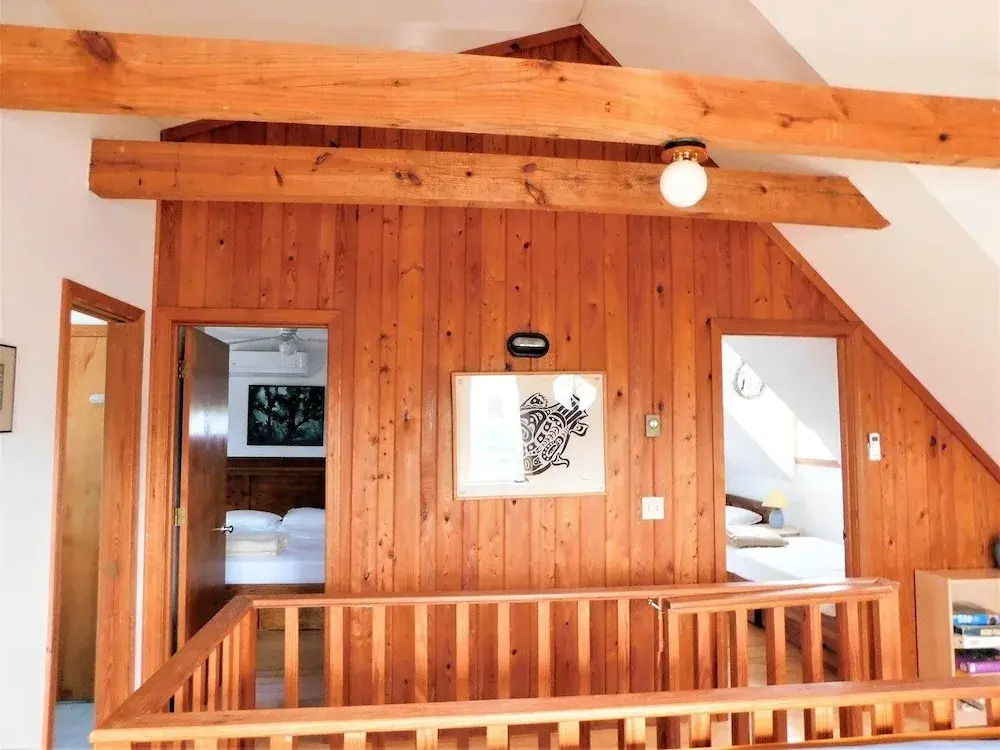 Neaptide 3 Bedrooms 2 Bathrooms Cabin