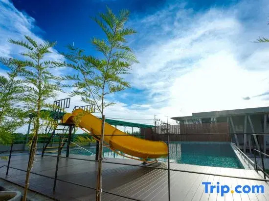 Lalisa Hotel Sadao