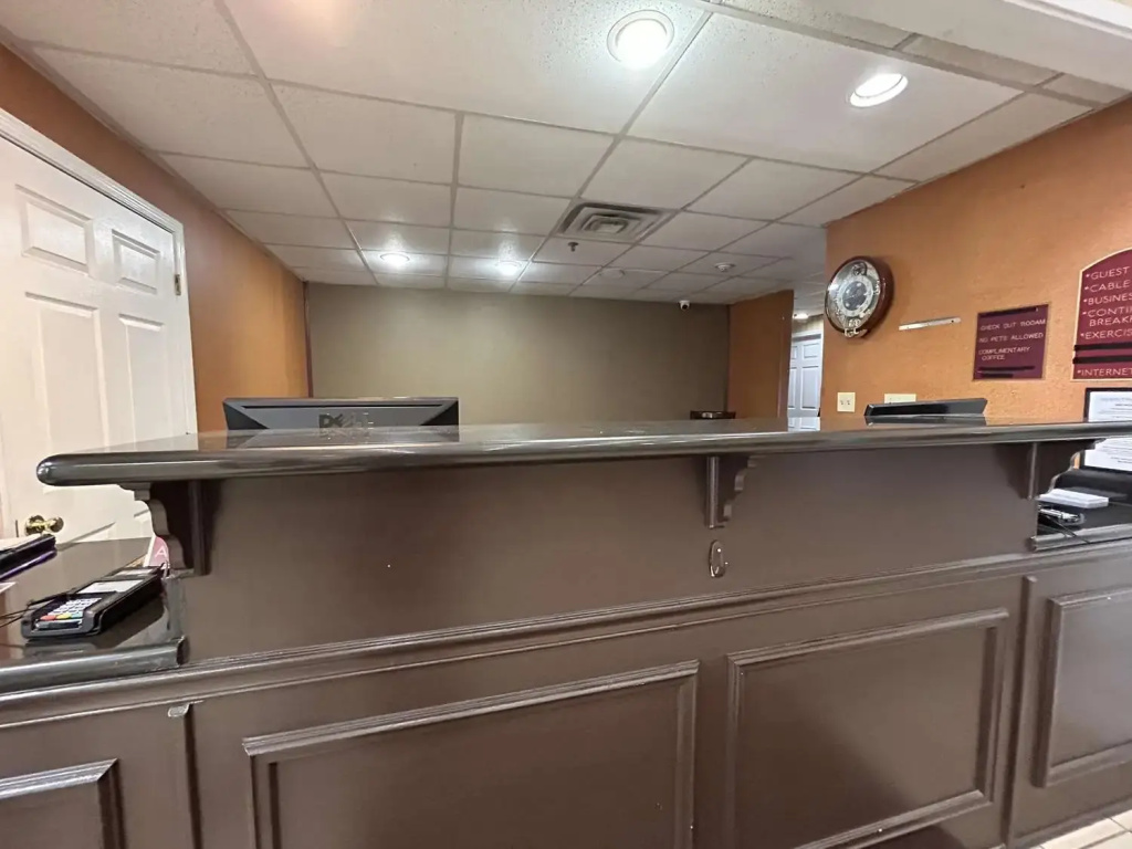 Sleep Inn & Suites Airport