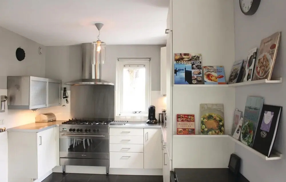 Awesome Home In Wemeldinge With Kitchen