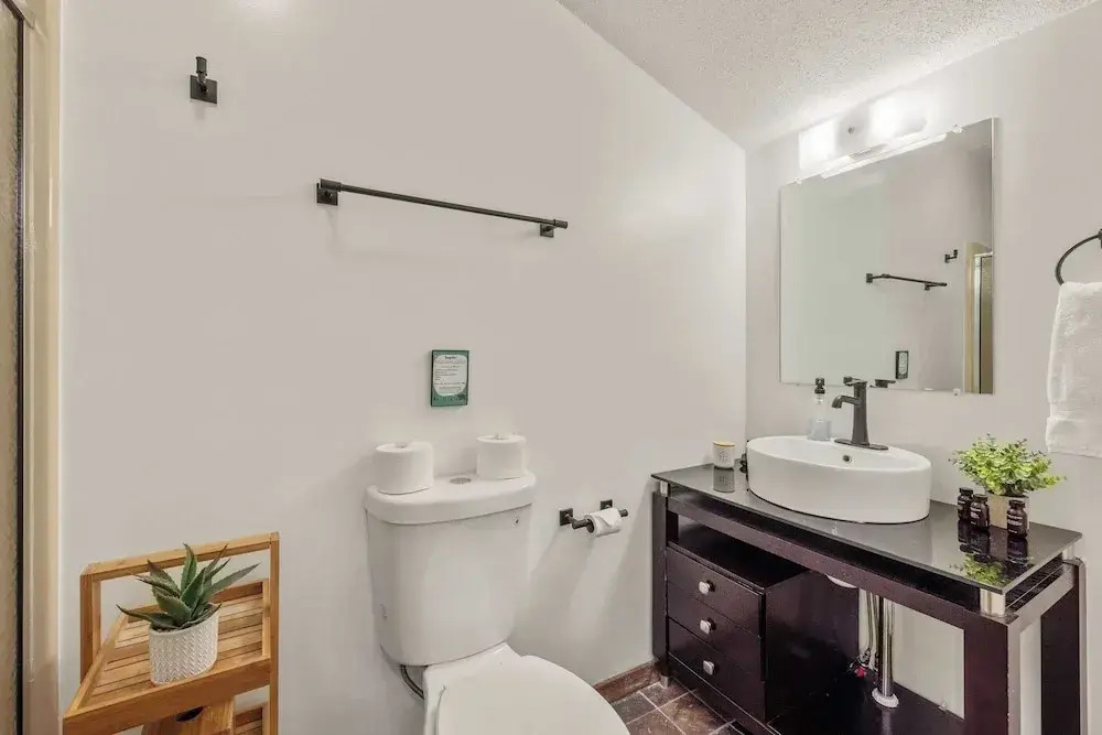 Prime Location on Camelback Mtn, Renovated w/ Movie & Game Room The Bear's Den