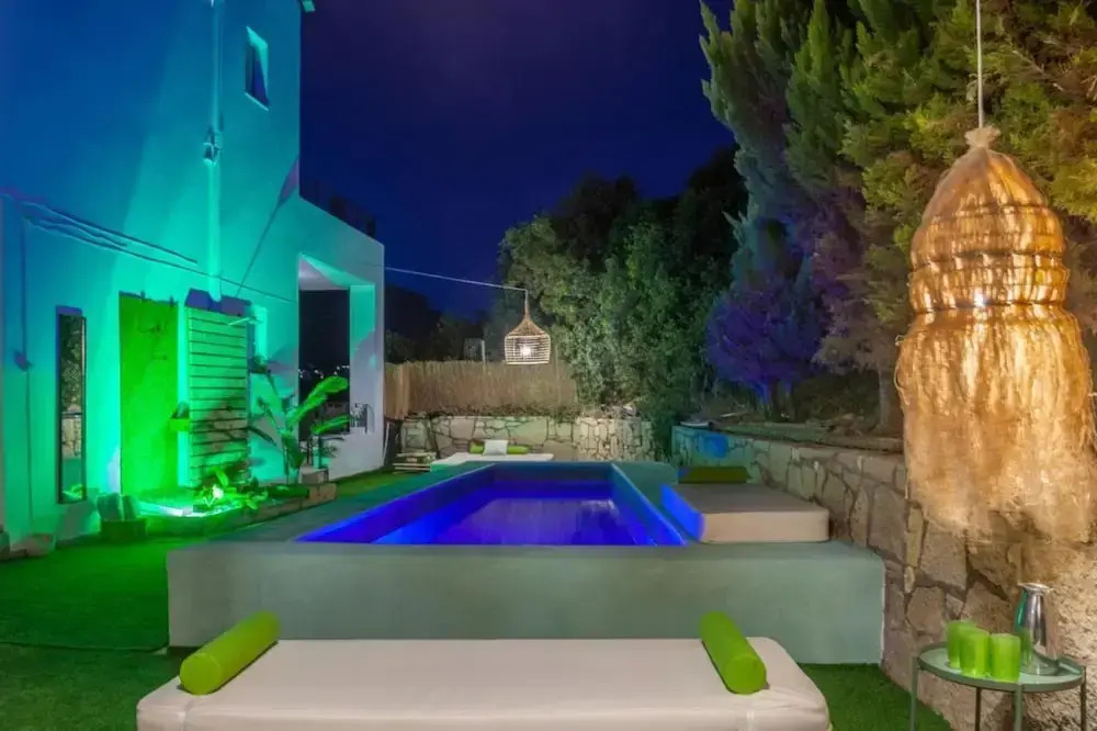 White House Chersonisos With Private Swimming Pool