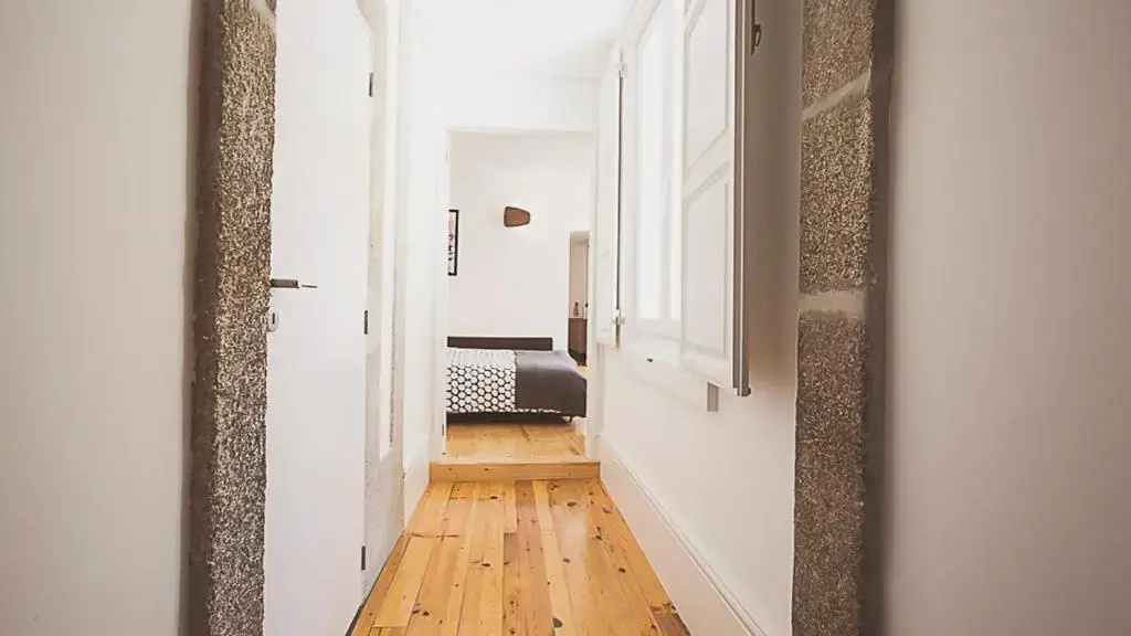 BmyGuest - Almada Garden Apartment