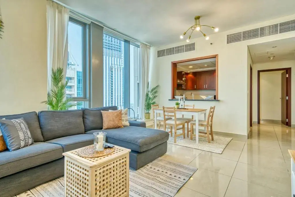 Monty - Cozy Penthouse With Burj Khalifa and Fountain View
