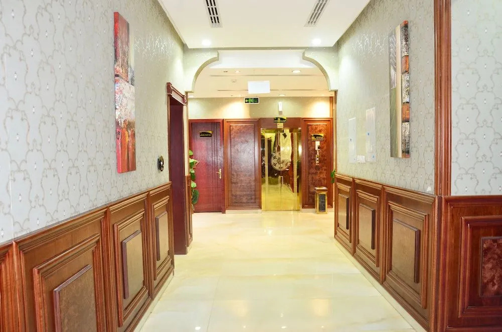 Quiet Rooms 3 Serviced Apartments