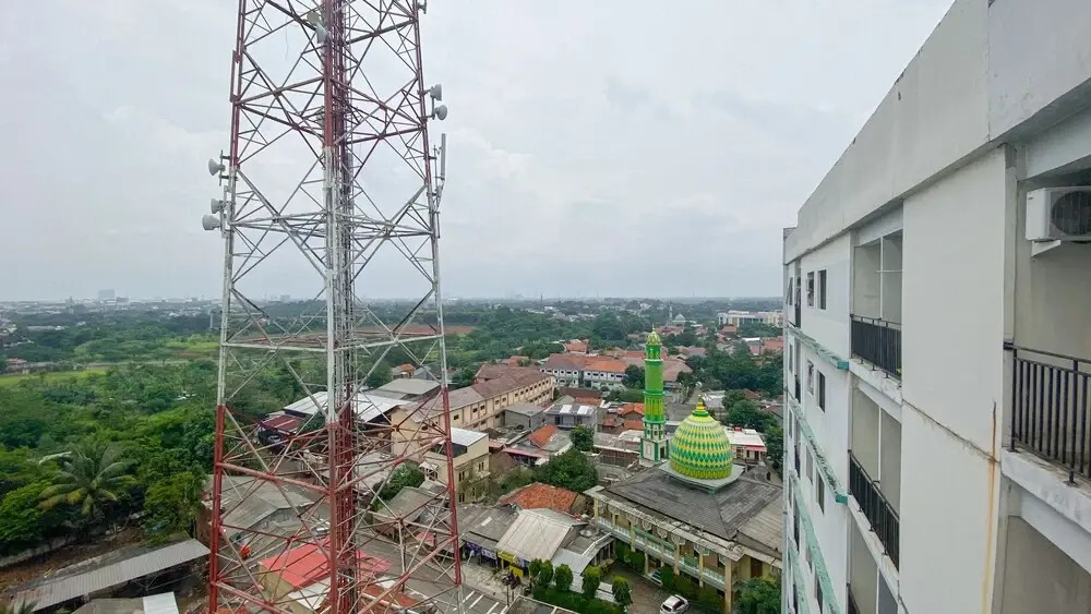Comfort Studio At Sky View Apartment