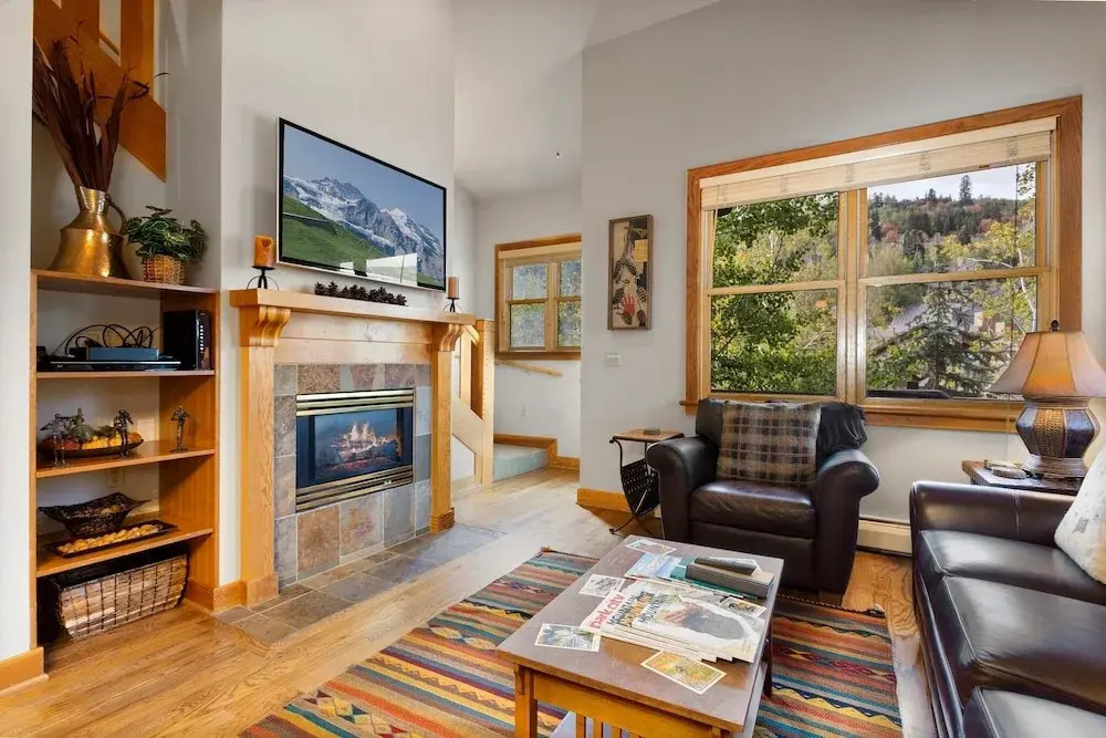 Greyhawk at Deer Valley Resort - Two Bedroom Condo with Hot Tub #12 2 Condo