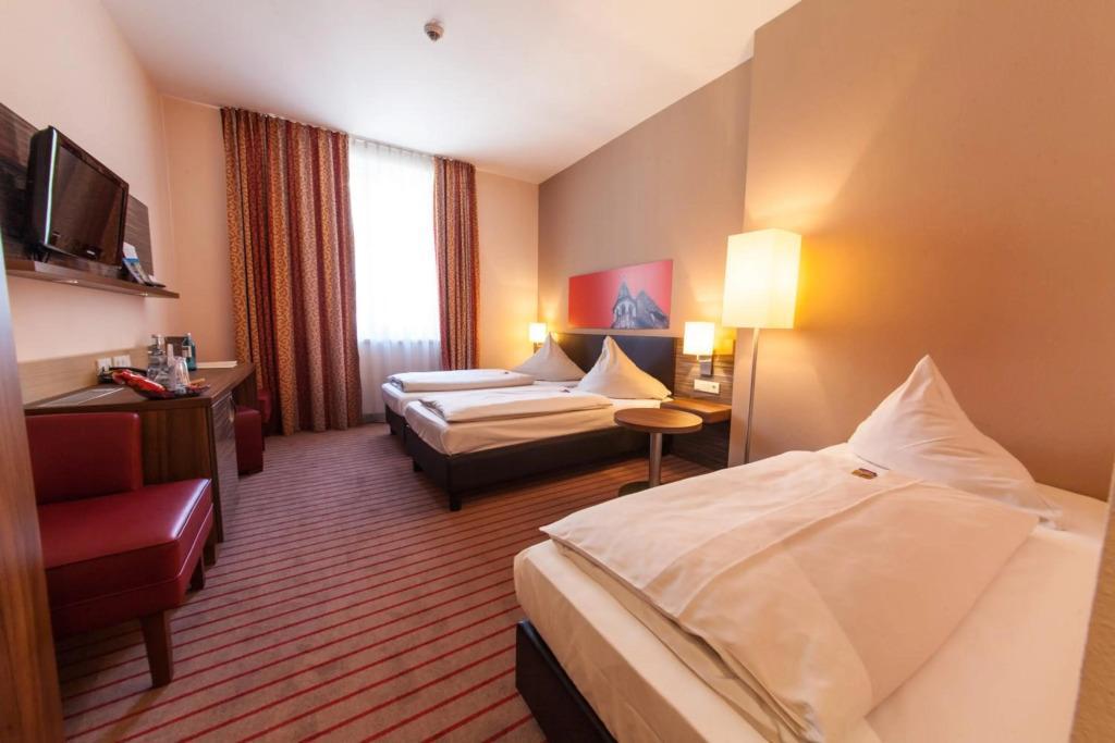 Novina Hotel Tillypark