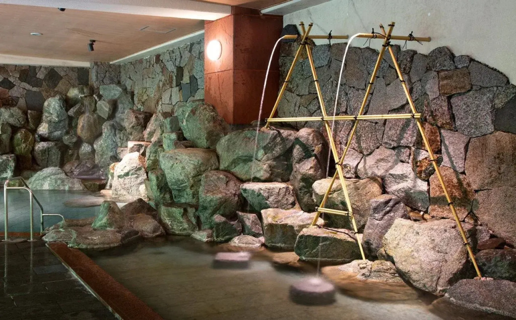 Yamanaka Onsen Kagari Kisshotei