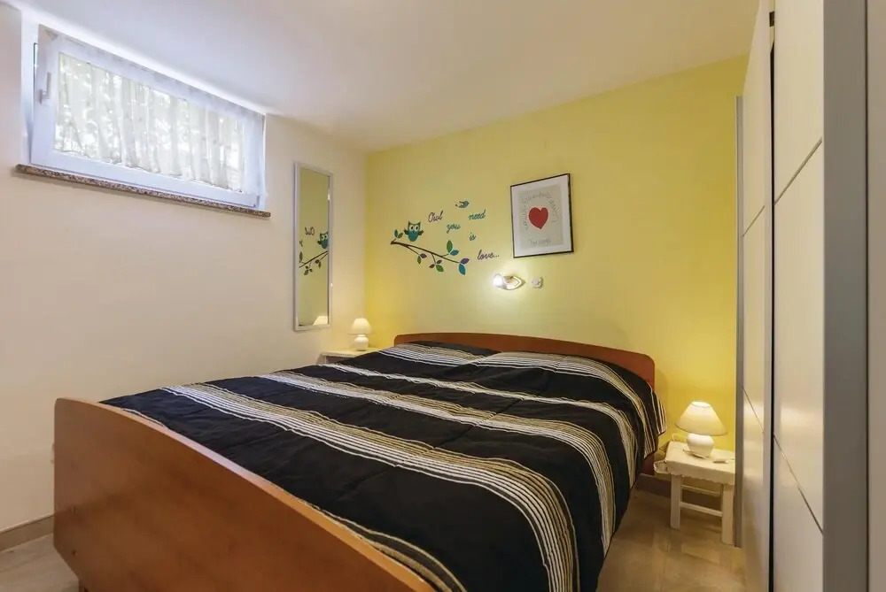 Four-Bedroom Holiday Home In Vodnjan
