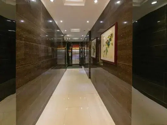 Guangzhou LeMee Hotel (Tianhe Passenger Transport Terminal)
