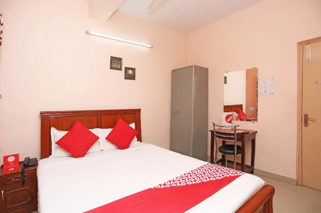 OYO Flagship 8999 Rajarhat