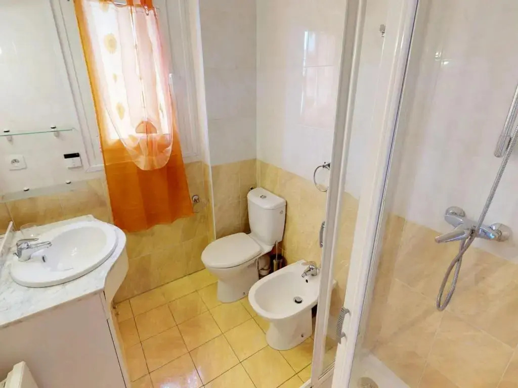 Studio Menton, 1 pièce, 2 personnes - FR-1-196-234