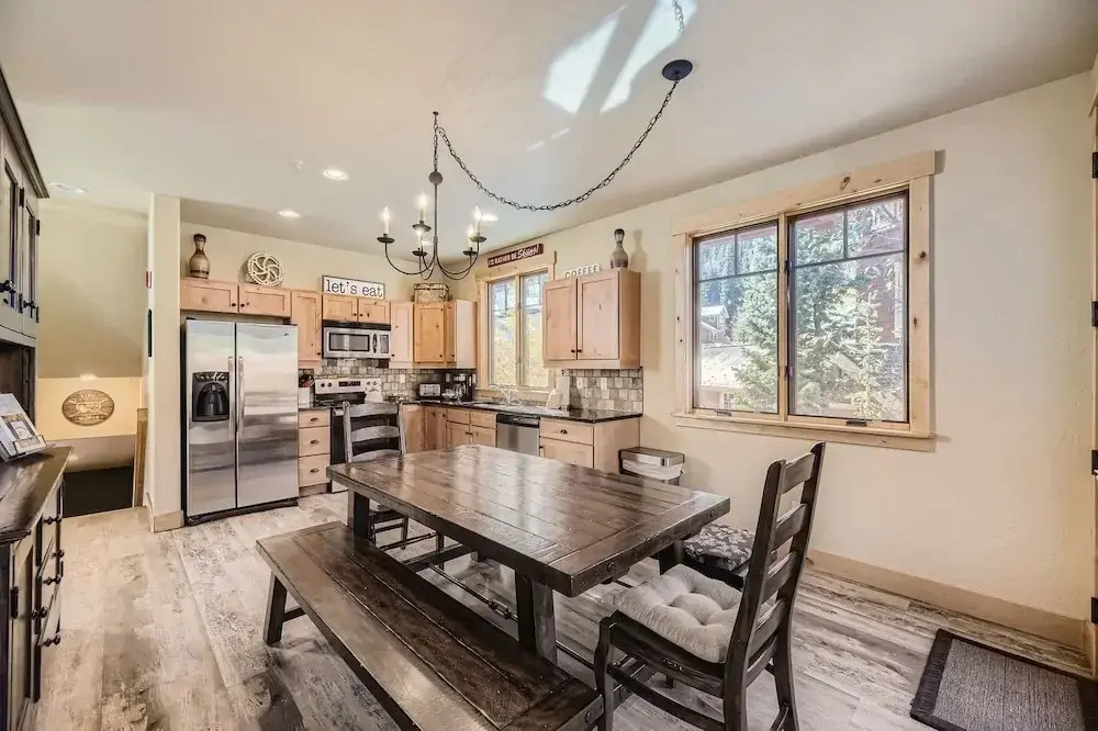 6507 Settlers Creek Townhomes 3 Bedroom Townhouse