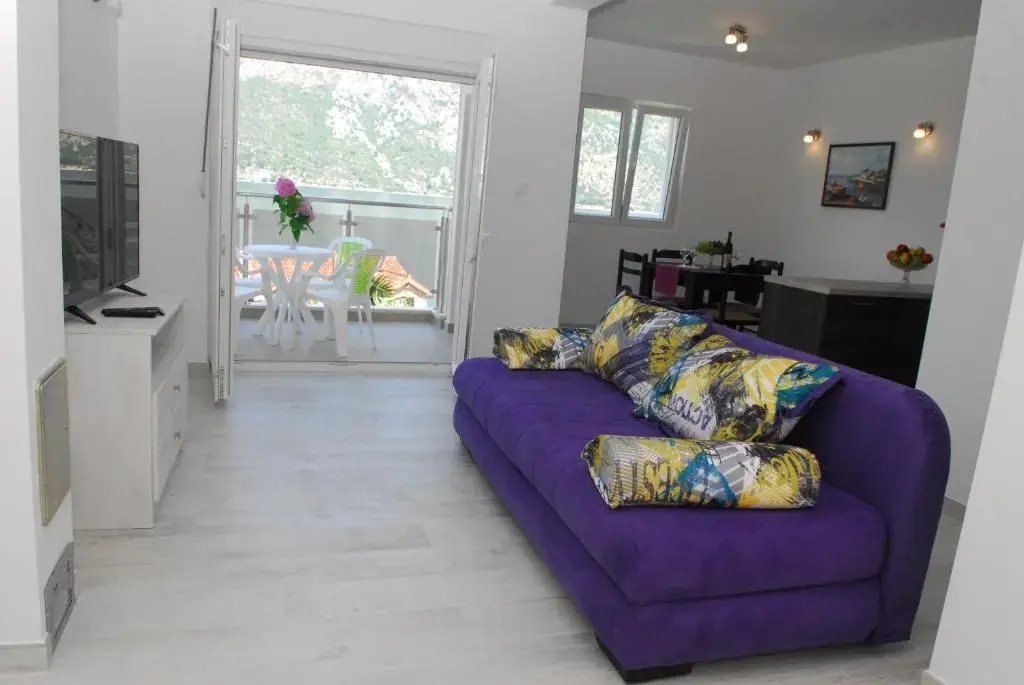Hera Apartments