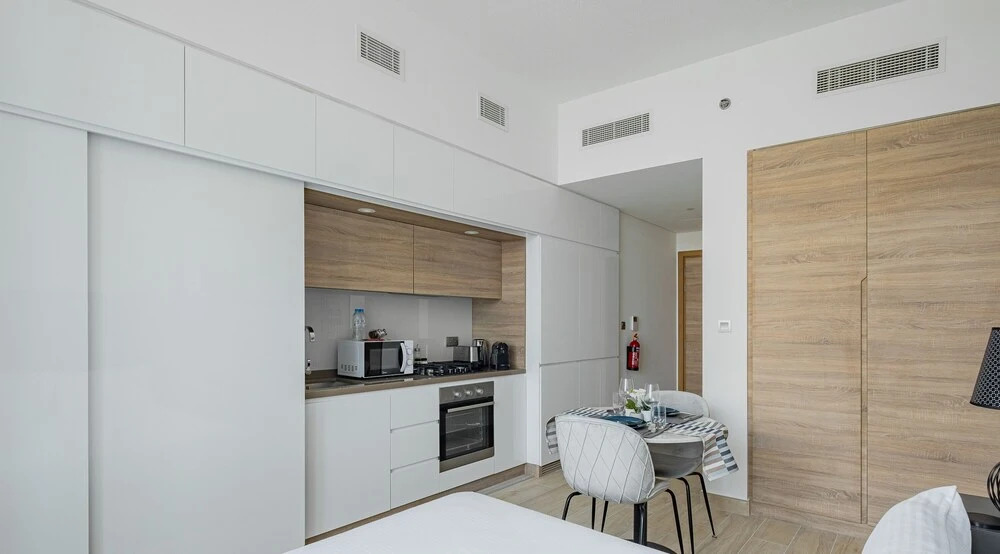 LUX Holiday Home - Studio One 1