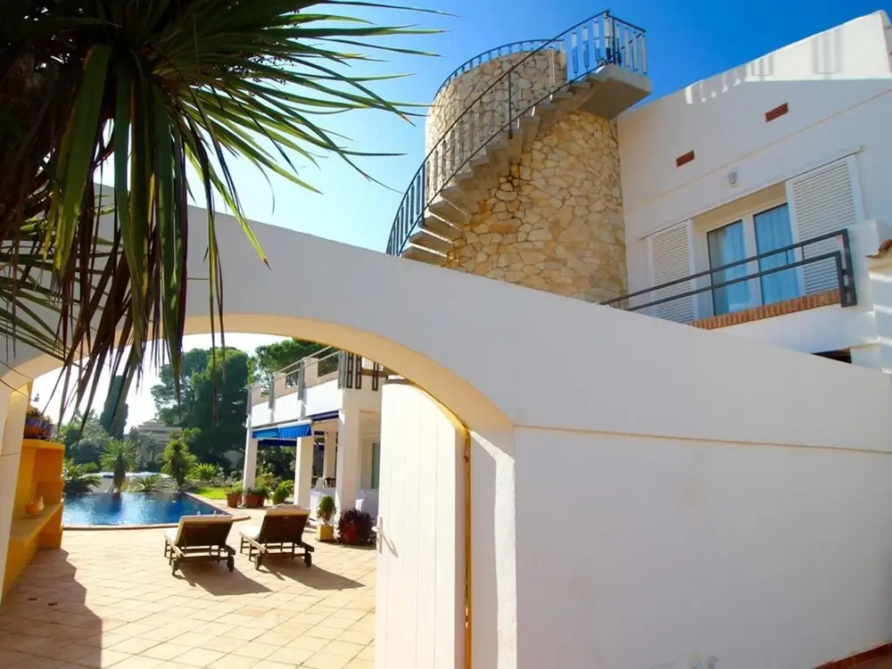 9001 - Villa Peni
