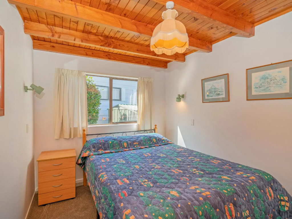 Sea Breeze Sanctuary - Pauanui Holiday Home