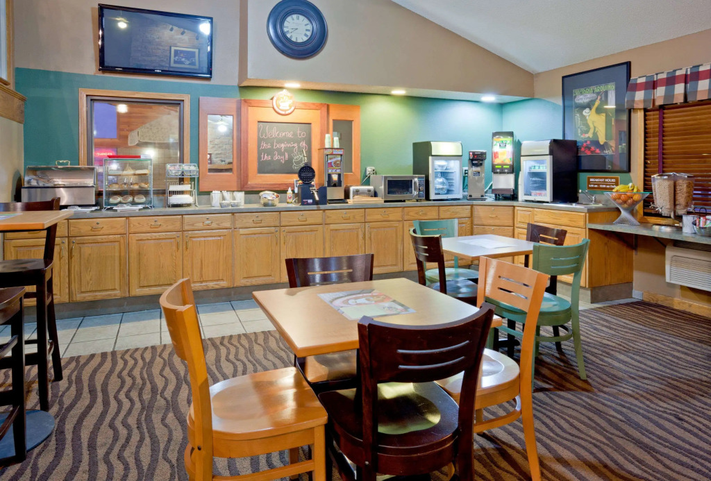 AmericInn by Wyndham Coon Rapids