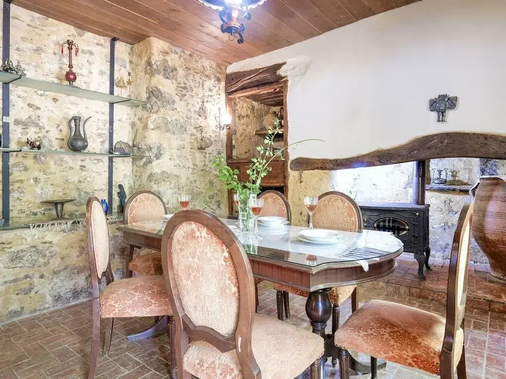 Inviting Villa In Palaiochora With Sea And Mountain Views