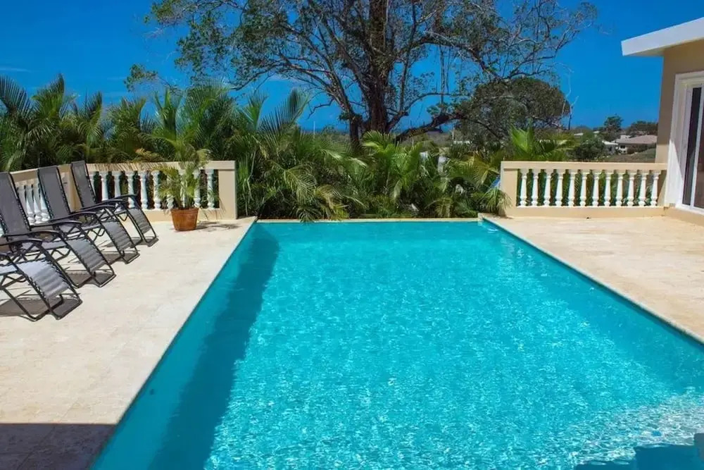 Fully Equipped 4 Bedroom Villa in Gated Community
