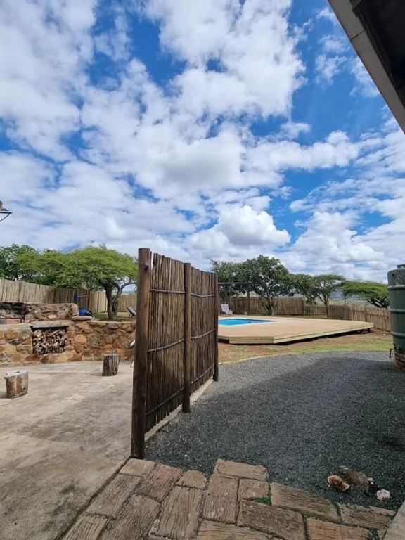 Buffalo Hill Safari Lodge
