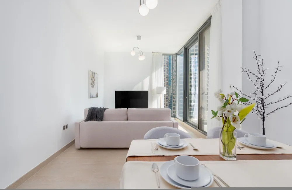 Modern 2BR at Liv Residence