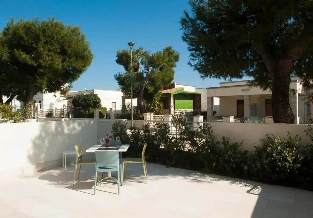 Via Del Faro Apartments
