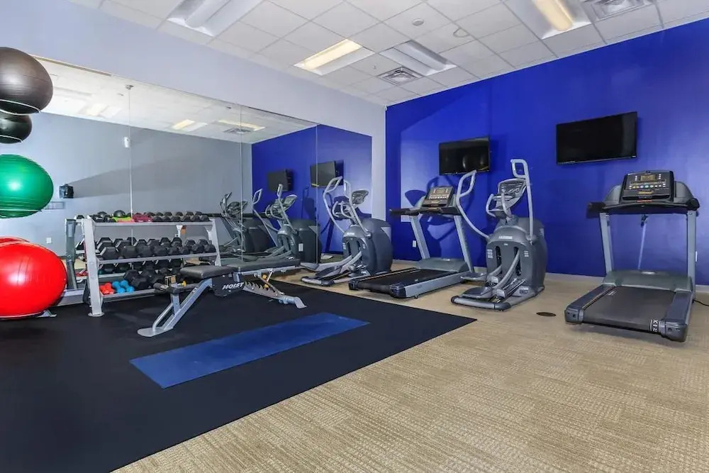 Luxe Modern Downtown 1BR w Balcony