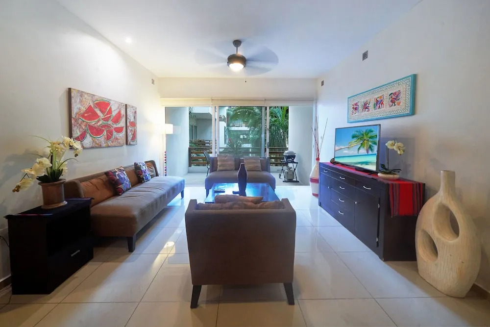 Brandnew Condo 2br Playa Del Carmen by Kvr