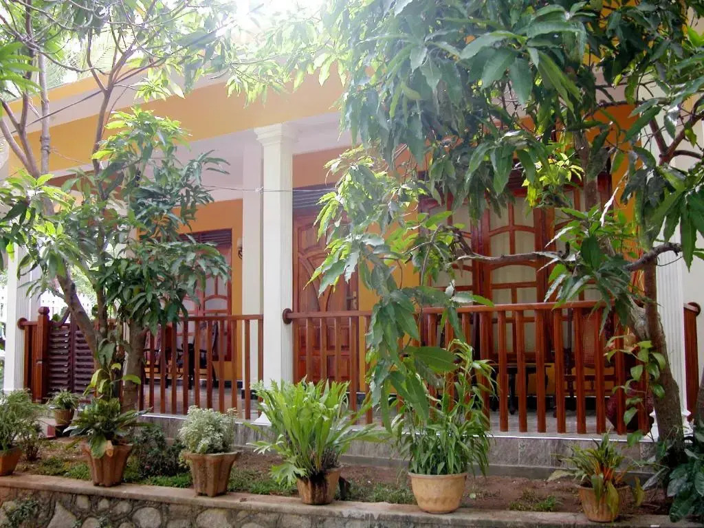 Sigiri Regal Residence