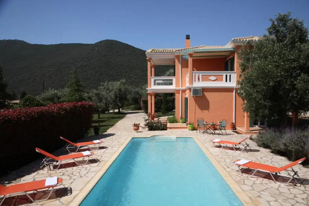 Pantheon & Danae Luxury Villas