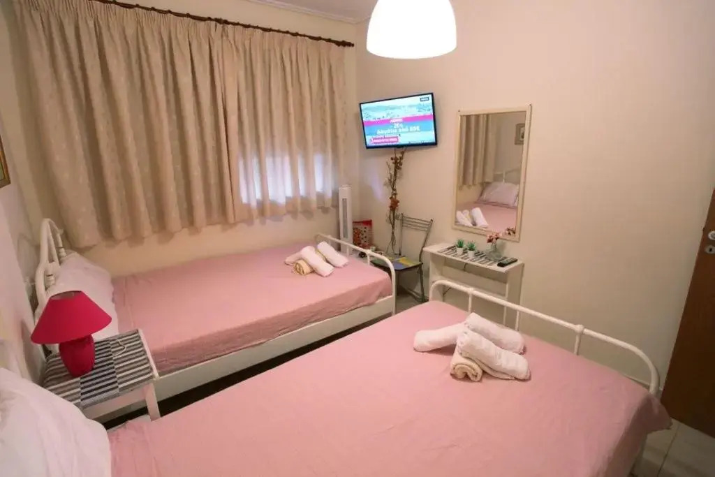 Luxury Flat in Neoi Poroi with Free Parking, 2' mins from the Beach!
