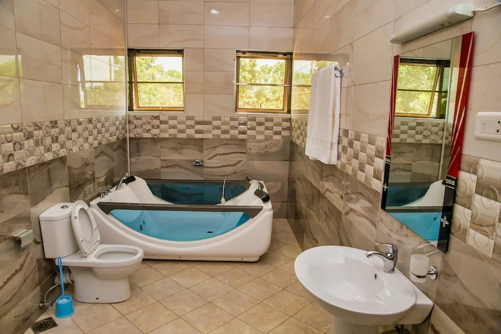 Lakepoint Villa
