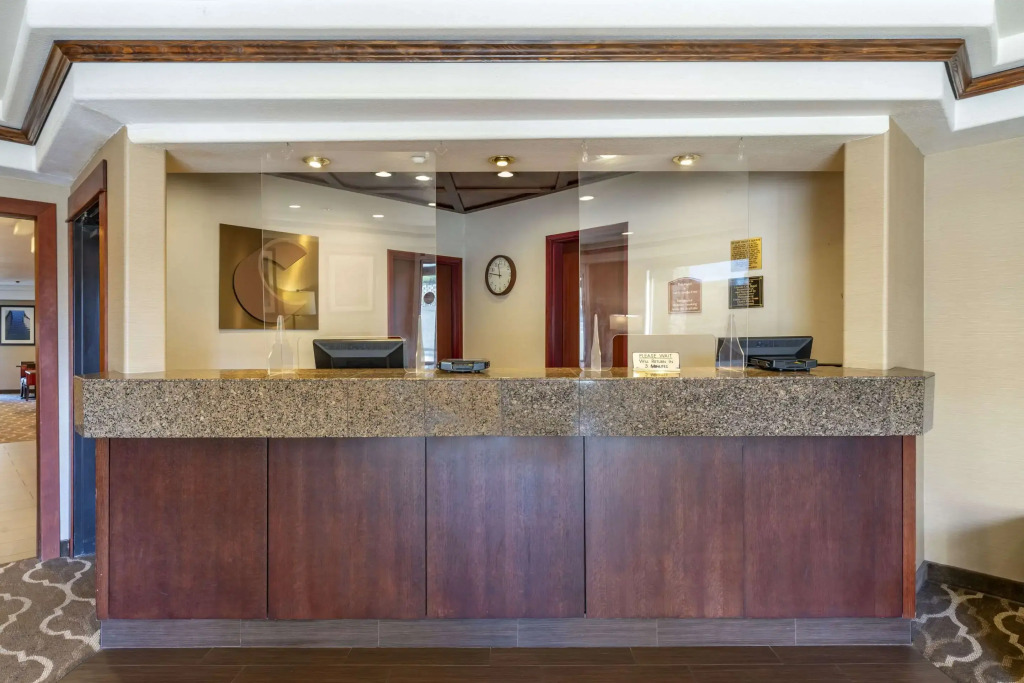 Comfort Inn & Suites Lincoln City