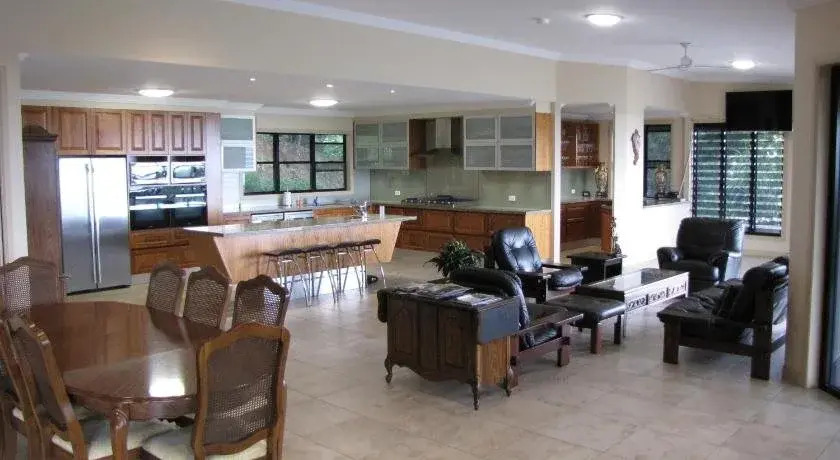 Warrawong Lodge